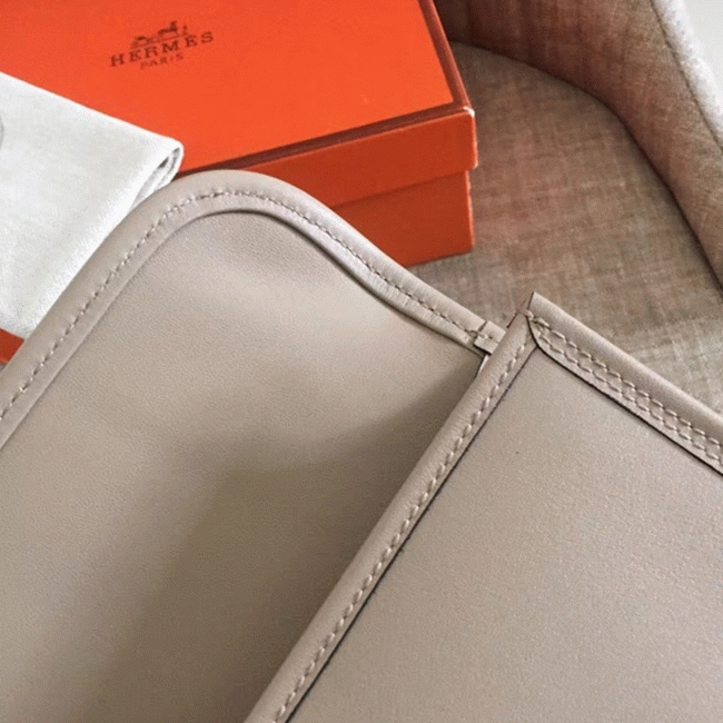 Grey Fake H**me5 Jige Elan 29 Chic Neutral Clutch