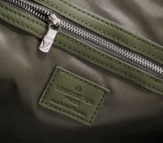 L0vis Vvtt0n Aerogram Keepall Bandouliere 50 Travel Bag In Khaki