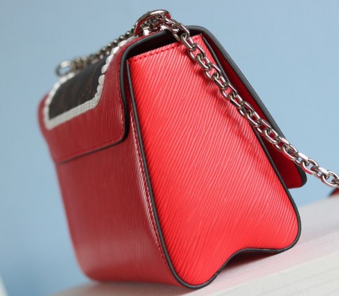 L0vis Vvtt0n Epi Leather Twist MM Canvas Trompe loeil Braid Bag In Red