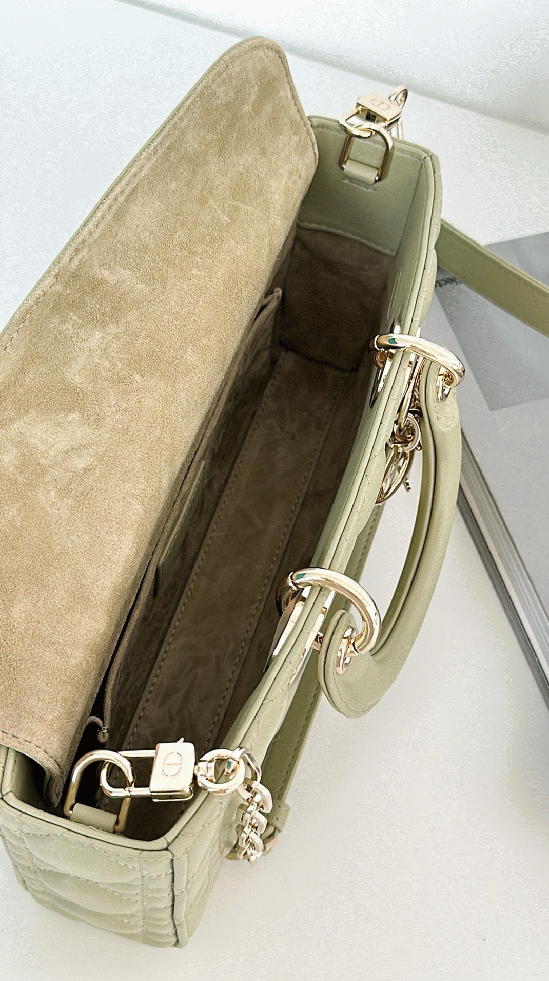 D10r Lady D-Joy Medium Bag Knockoff in Ethereal Green Cannage Lambskin