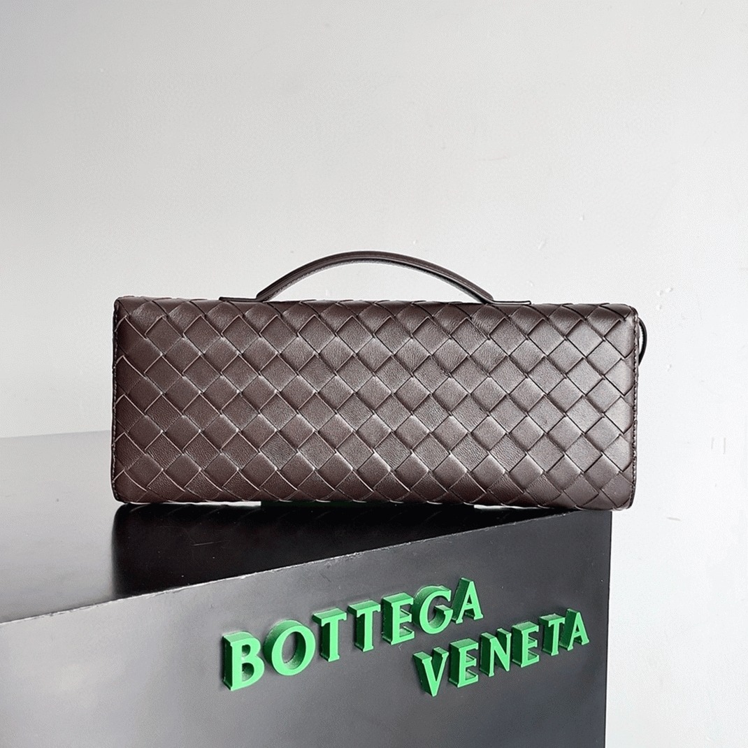 Replica B0tt*ga Ven*ta Andiamo Clutch with Handle Fondant