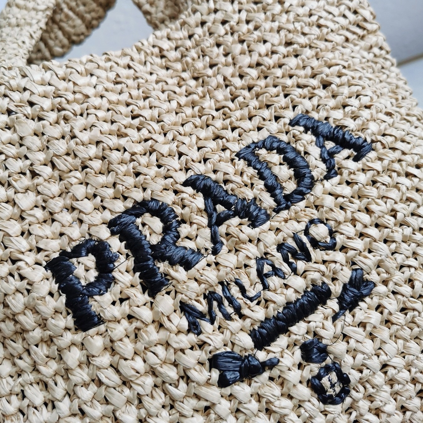 Pra*a Small Crochet Tote Bag Knockoff in Beige Raffia-effect Yarn