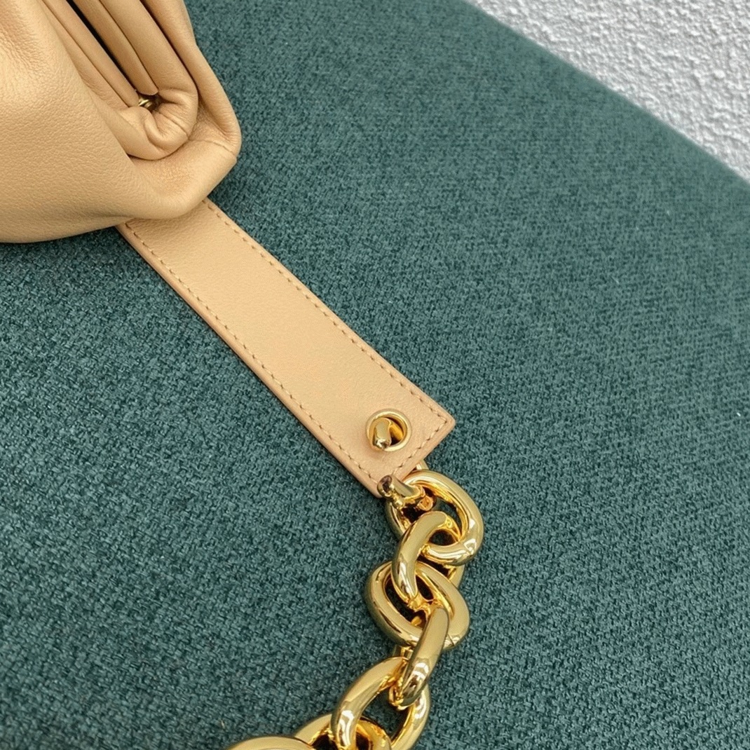 Fake B0tt*ga Ven*ta The Pouch Belt Bag Almond