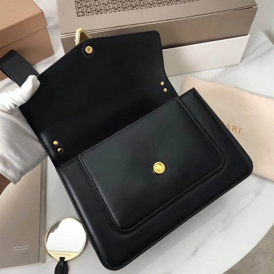 Fake Bv1g*ai Serpenti Forever Medium Crossbody Bag with Chain Black