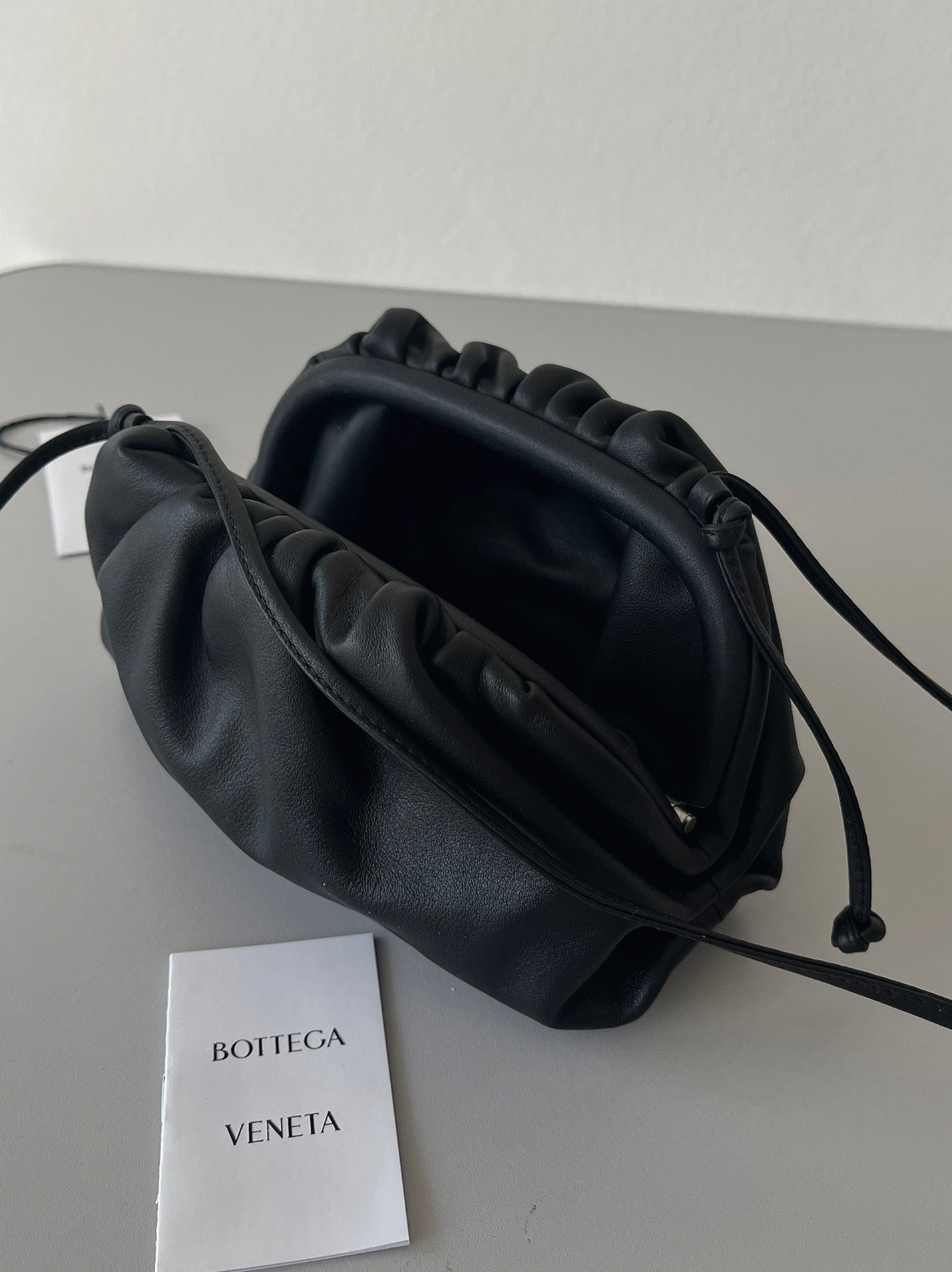 Knockoff B0tt*ga Ven*ta Mini Pouch with Strap Black