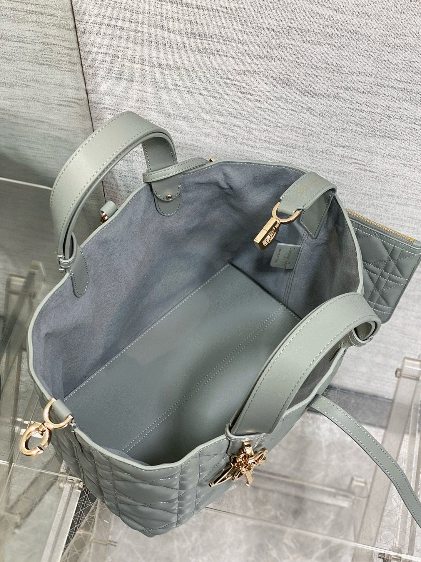 D10r Toujours Medium Bag Faux in Beige Macrocannage Calfskin