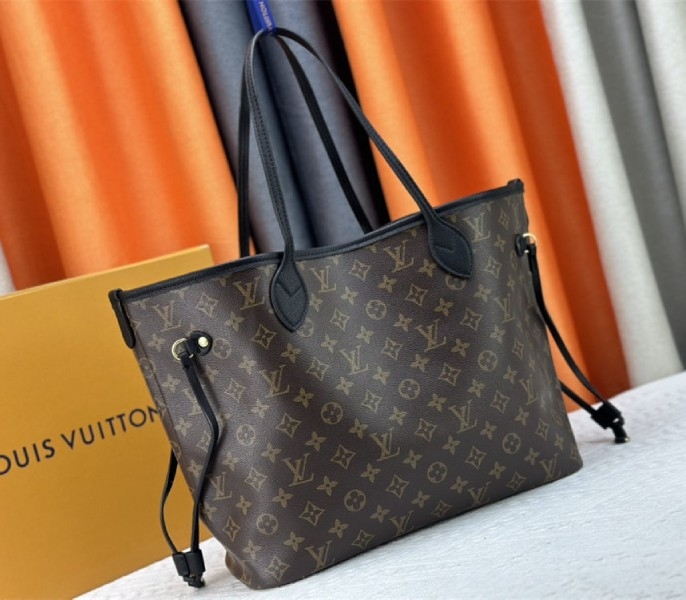 L0vis Vvtt0n Neverfull Bandouliere Inside Out MM Tote In Monogram Canvas And Black Leather