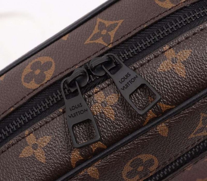 L0vis Vvtt0n Monogram Canvas Mini Soft Trunk Black Bag