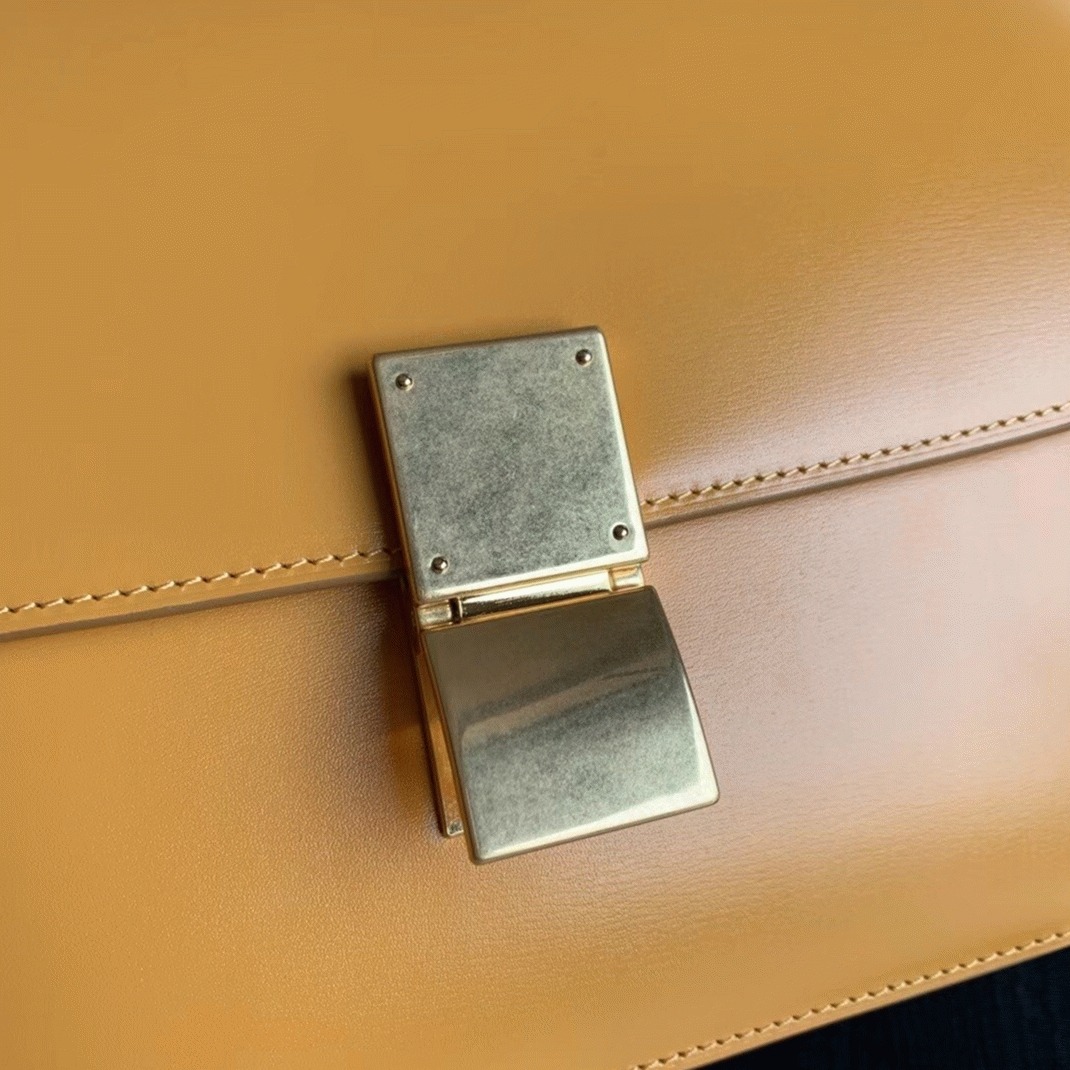 Top Quality Knockoff Ce1i*e Classic Box Medium Bag In Yellow