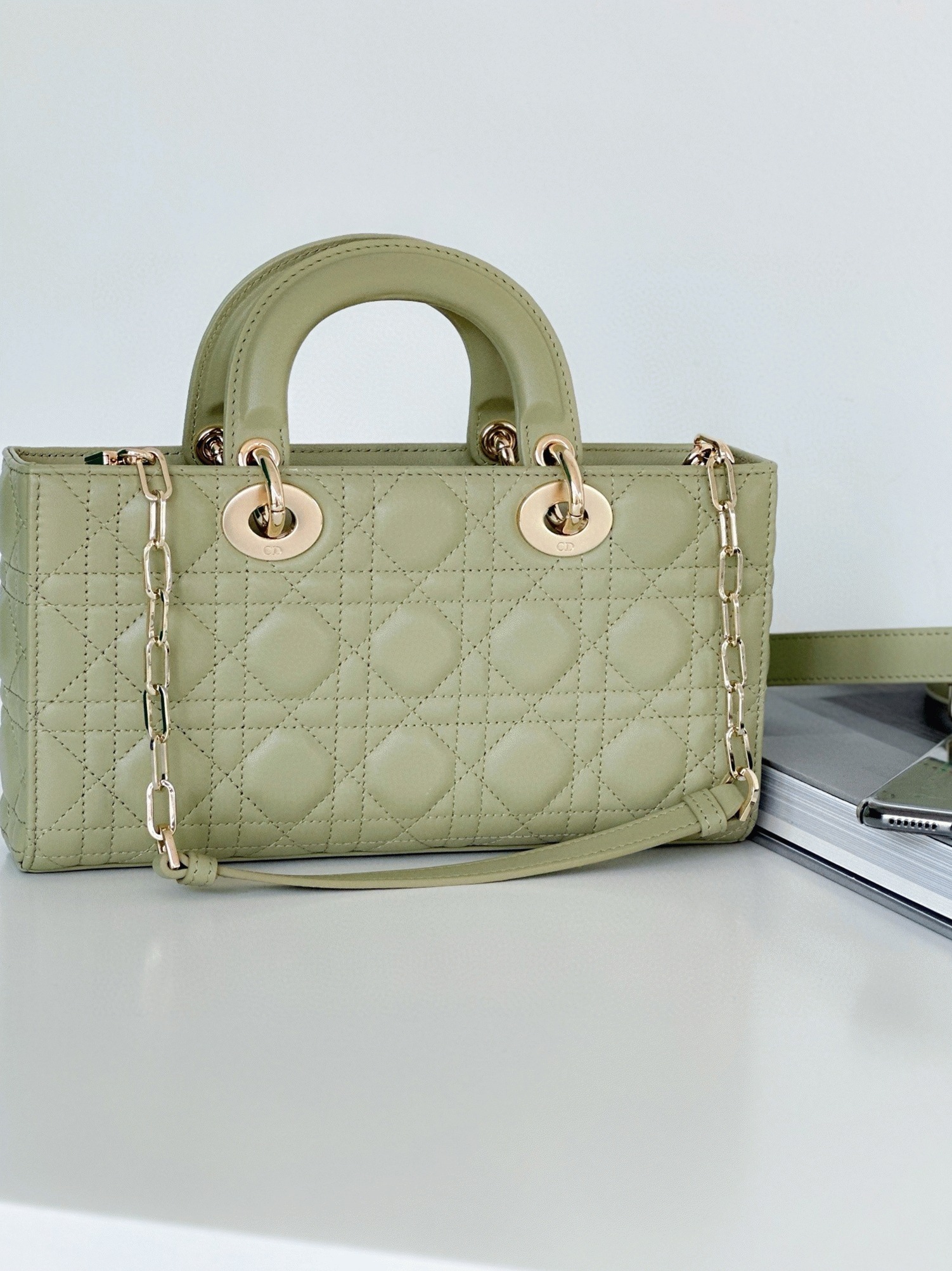 D10r Lady D-Joy Medium Bag Knockoff in Ethereal Green Cannage Lambskin