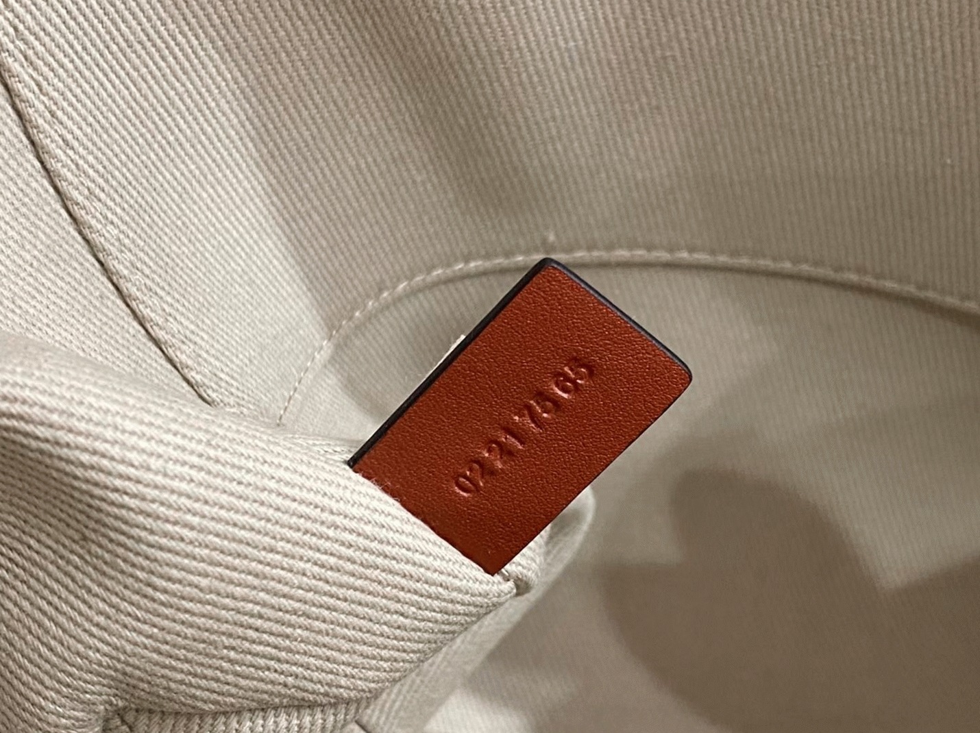 Top Quality Replica Chloe Medium Woody Tote Bag with Hand-embroidered
