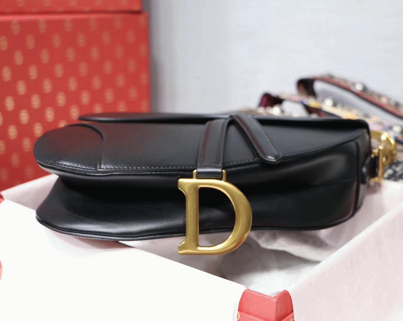 D10r Saddle Bag Fake in Black Smooth Calfskin