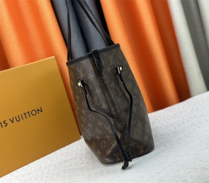 L0vis Vvtt0n Neverfull Bandouliere Inside Out MM Tote In Monogram Canvas And Black Leather