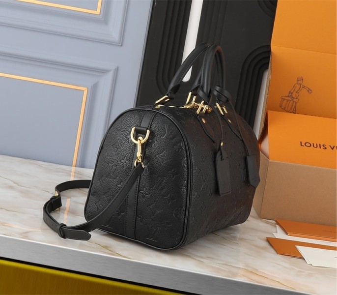 L0vis Vvtt0n Monogram Empreinte Speedy Soft 30 Handbag In Black