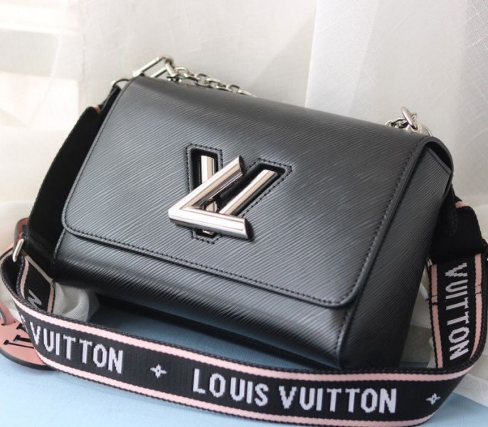 L0vis Vvtt0n Epi Leather Twist MM Bag In Black With Jacquard Strap