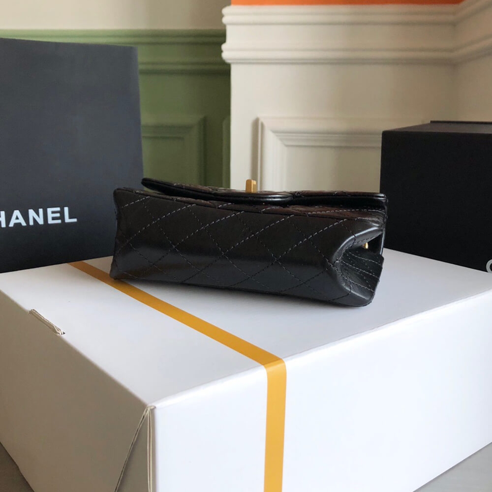 Ch**el MINI 2.55 HANDBAG