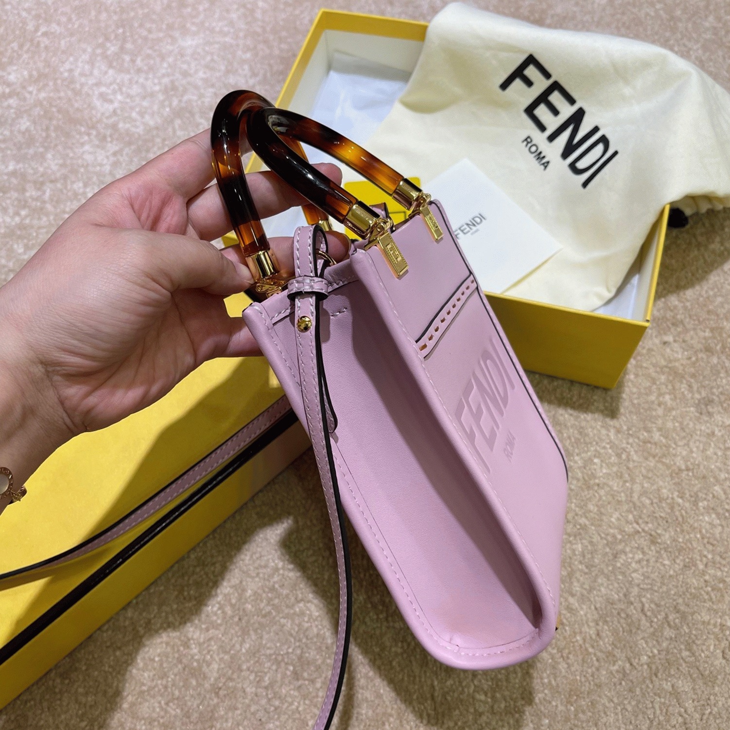 Top Quality Knockoff F**di Mini Sunshine Shopper Bag In Lilas Leather