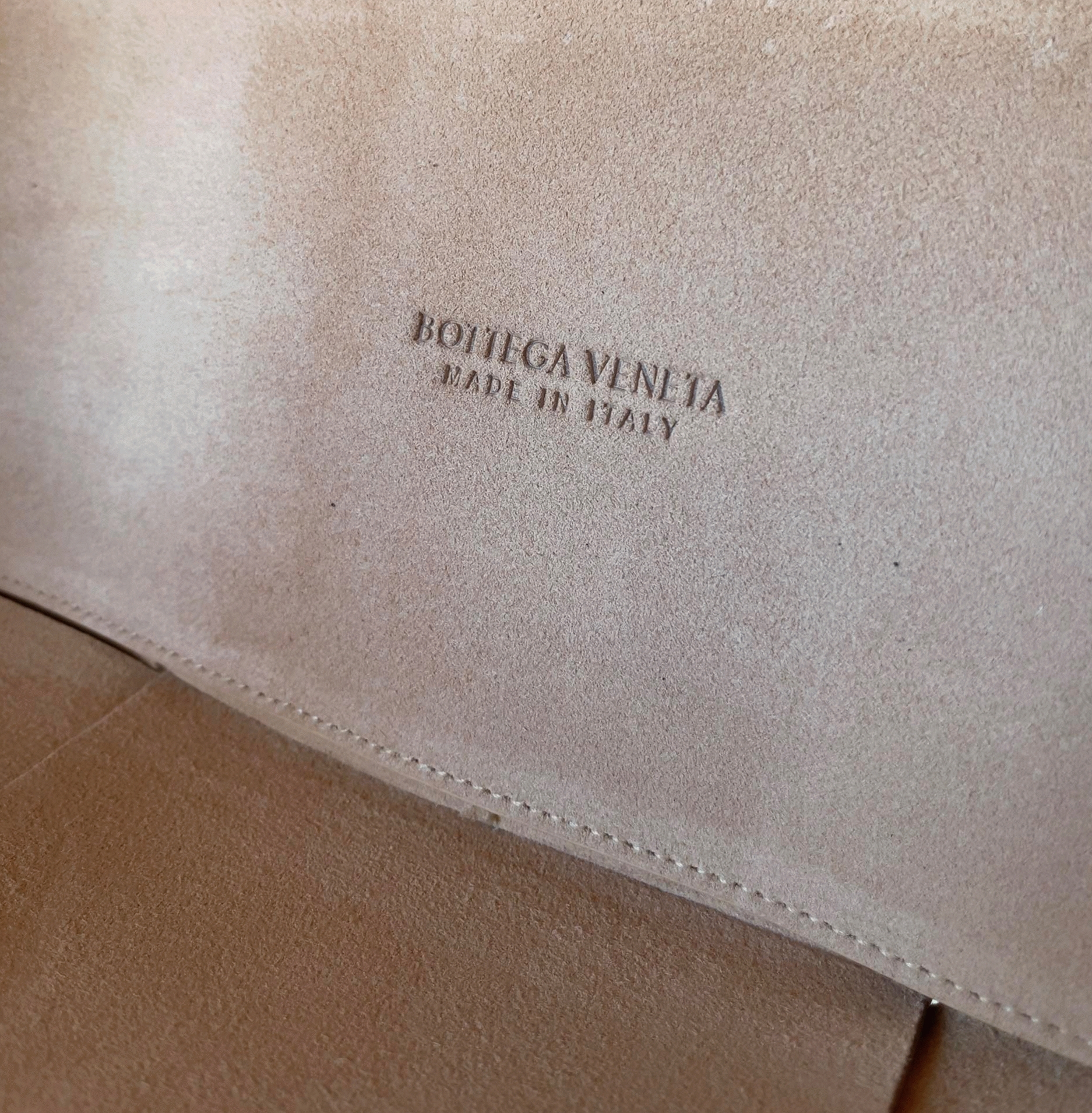 Replica B0tt*ga Ven*ta Arco Medium Tote Beige