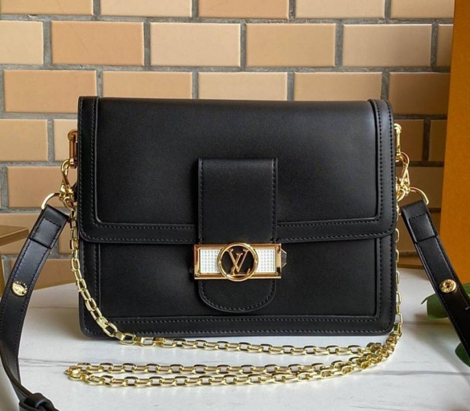 L0vis Vvtt0n Dauphine Lugano MM Bag In Black