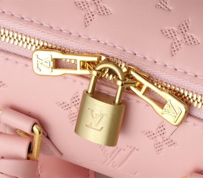 L0vis Vvtt0n Other Leathers Speedy Bandouliere 20 Handbag In Pink Opal