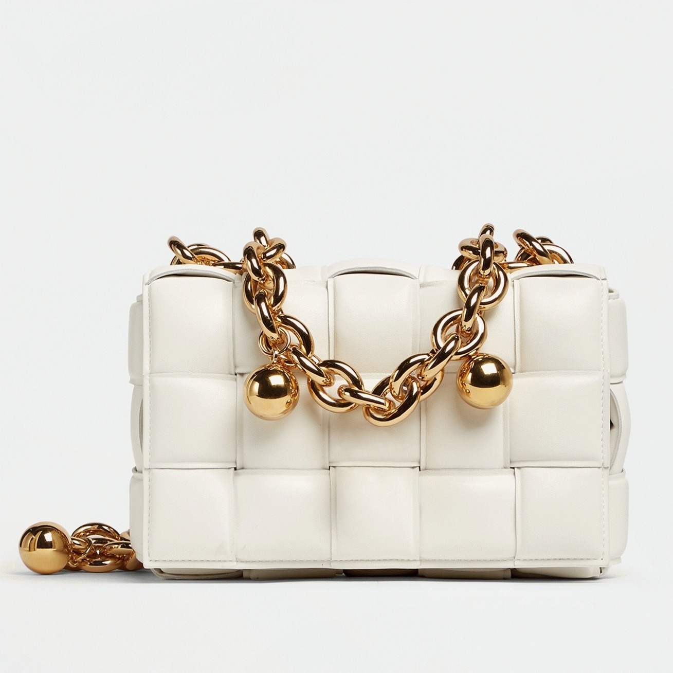 Top Quality Replica B0tt*ga Ven*ta Chain Cassette Bag In White