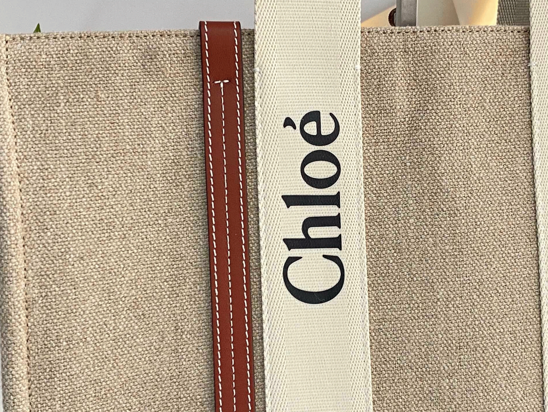 Top Quality Fake Chloe Medium Woody Tote Bag in Canvas with Tan Leather Strips