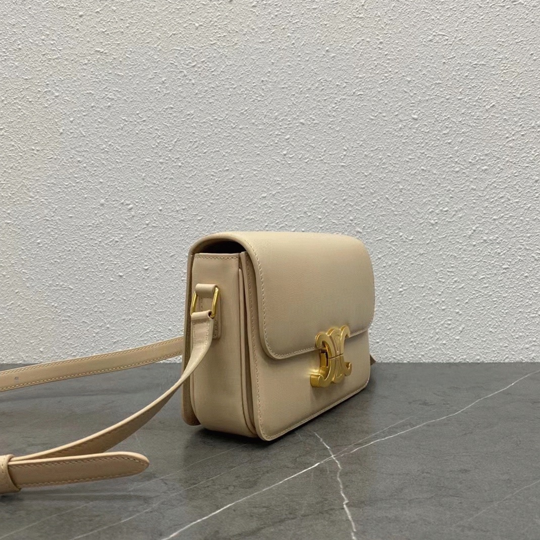 Top Quality Imitation Ce1i*e Triomphe Teen Bag In Nude