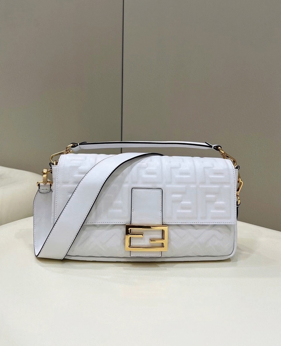 Top Quality Knockoff F**di Large Baguette Bag In White FF