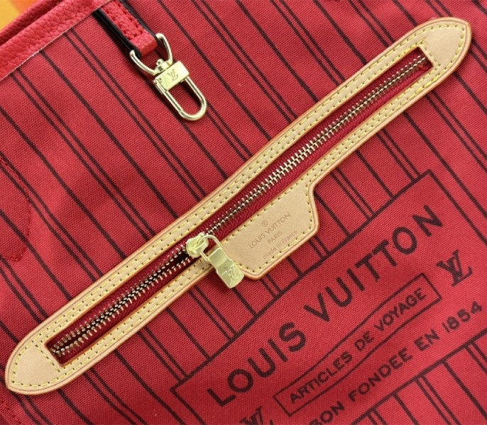 L0vis Vvtt0n Neverfull Bandouliere Inside Out MM Tote In Monogram Canvas And Rouge Sari Textile