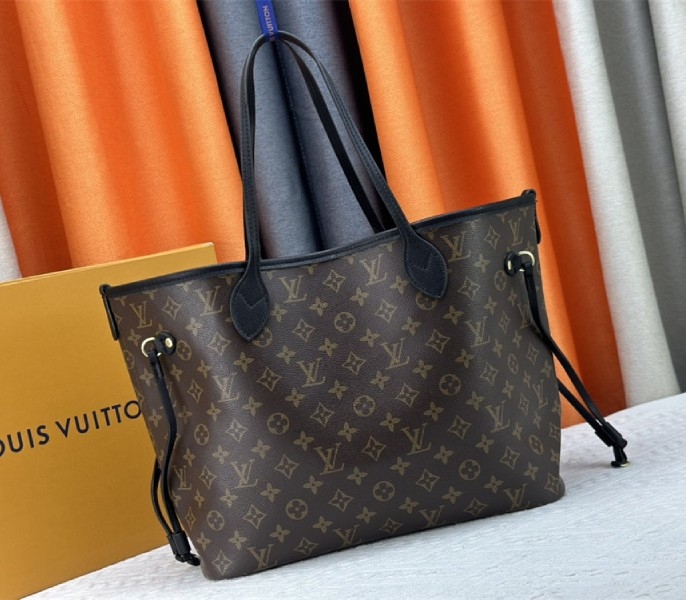 L0vis Vvtt0n Neverfull Bandouliere Inside Out MM Tote In Monogram Canvas And Black Leather
