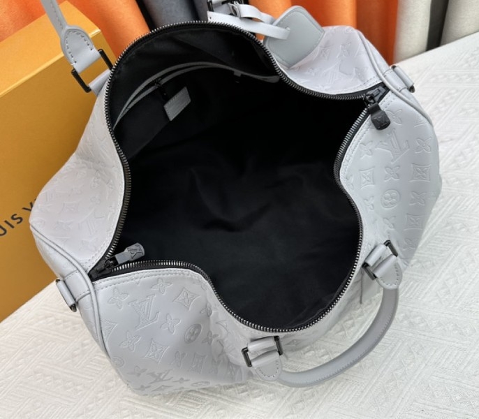 L0vis Vvtt0n Monogram Shadow Leather Keepall Bandouliere 50 With Leather Strap In Anthracite Gray