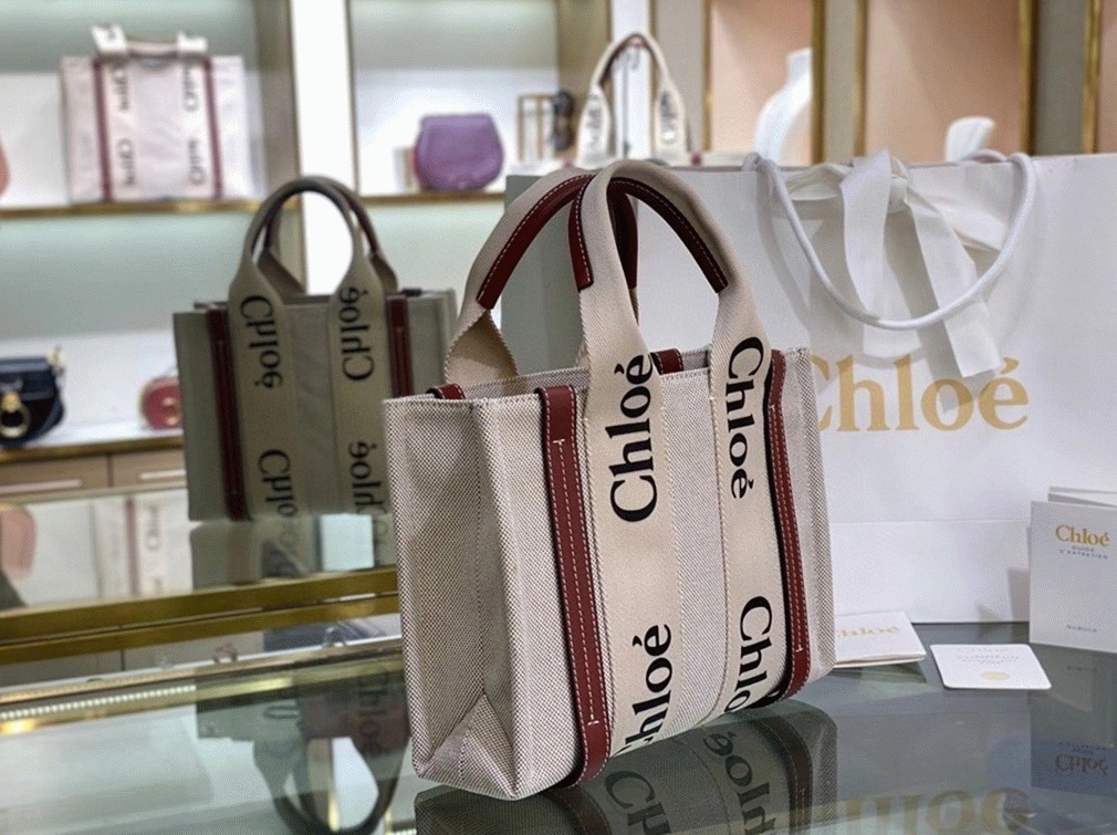 Top Quality Replica Chloe Small Woody Tote Bag in Canvas with Camel Leather Strips