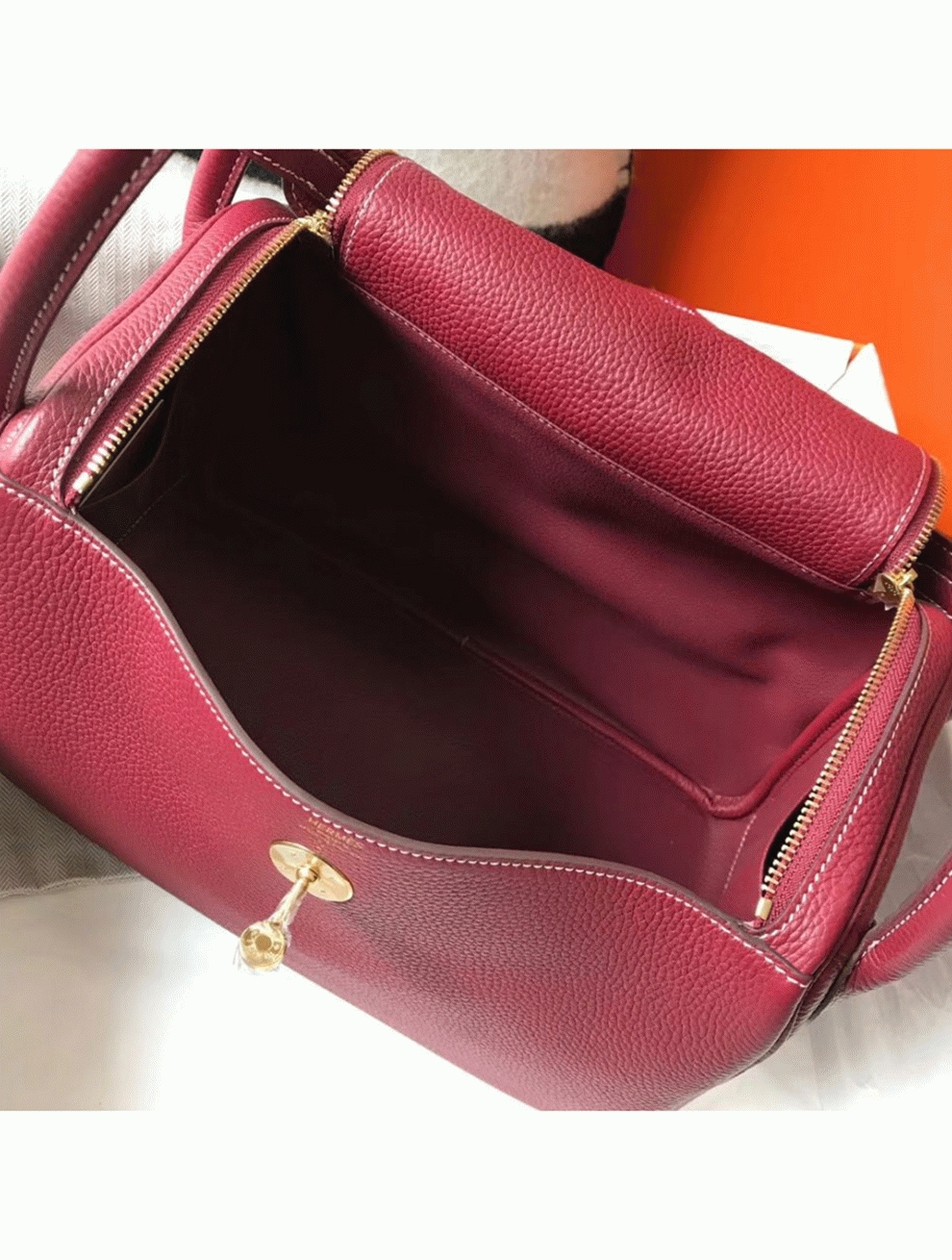 Replica H**me5 Lindy 30cm bag in bordeaux color