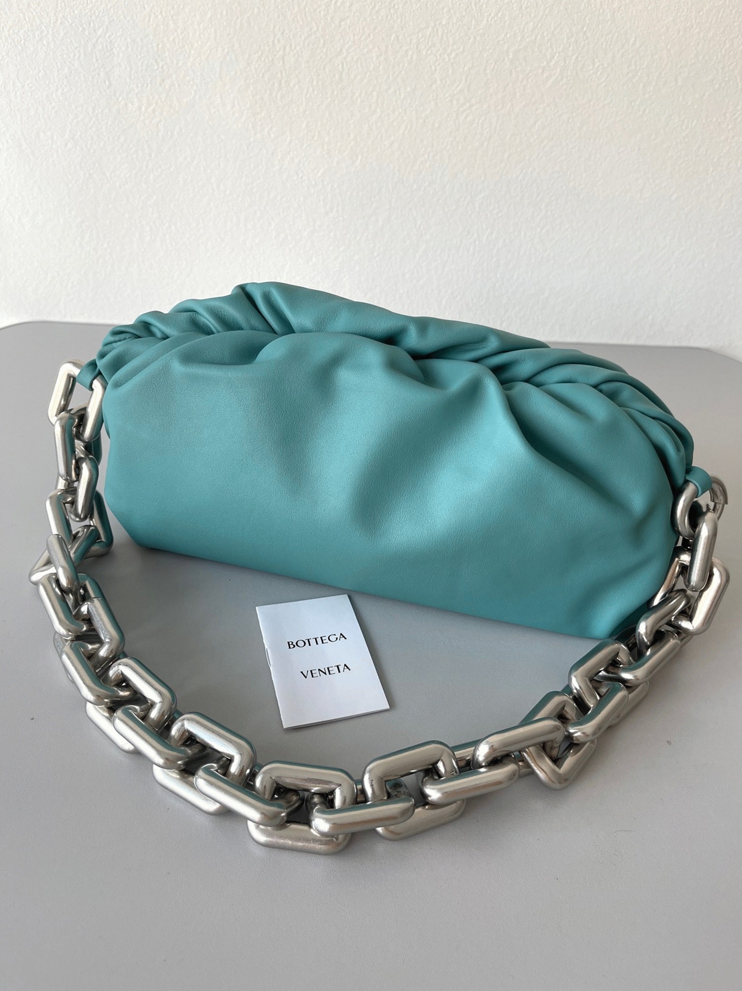 Faux B0tt*ga Ven*ta The Chain Pouch Bag Lake Green