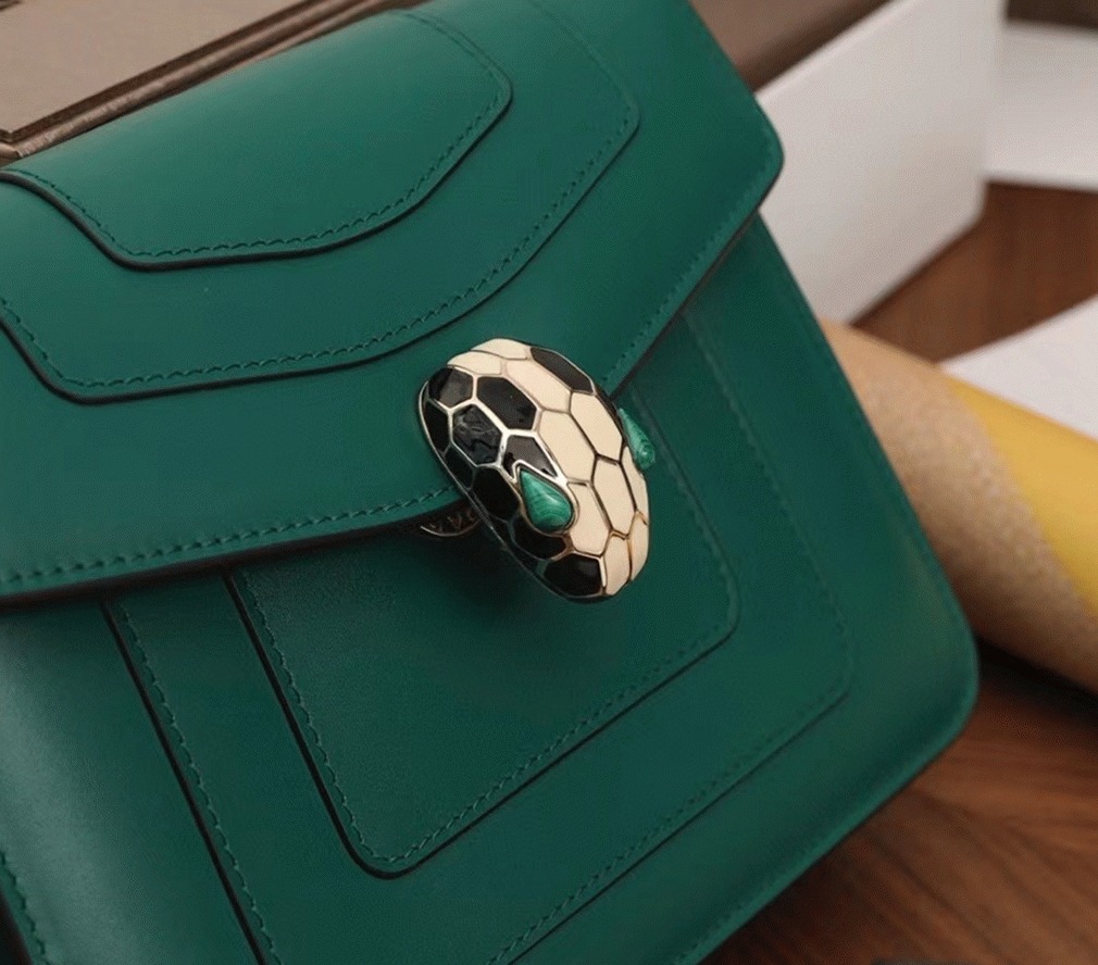 Fake Bv1g*ai Serpenti Forever Small Crossbody Bag Green Leather