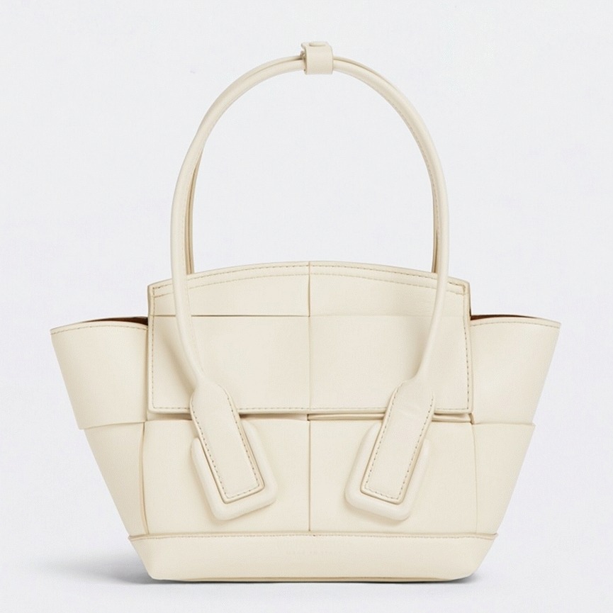 Top Quality Fake B0tt*ga Ven*ta Arco Mini Bag In White