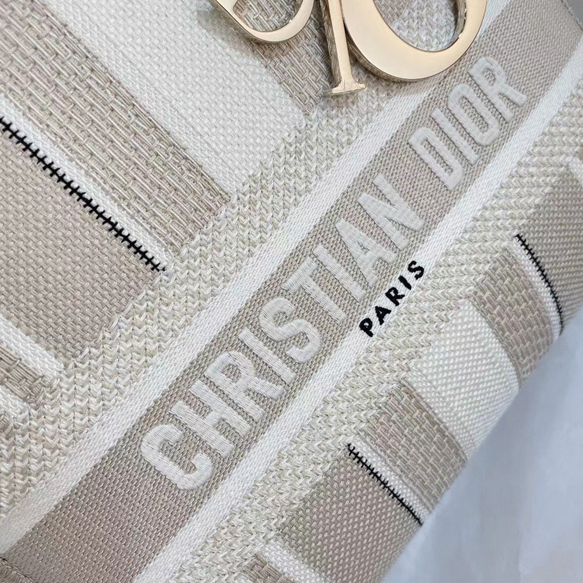 D10r Lady D-Lite Medium Bag Knockoff in Beige Stripes Embroidery