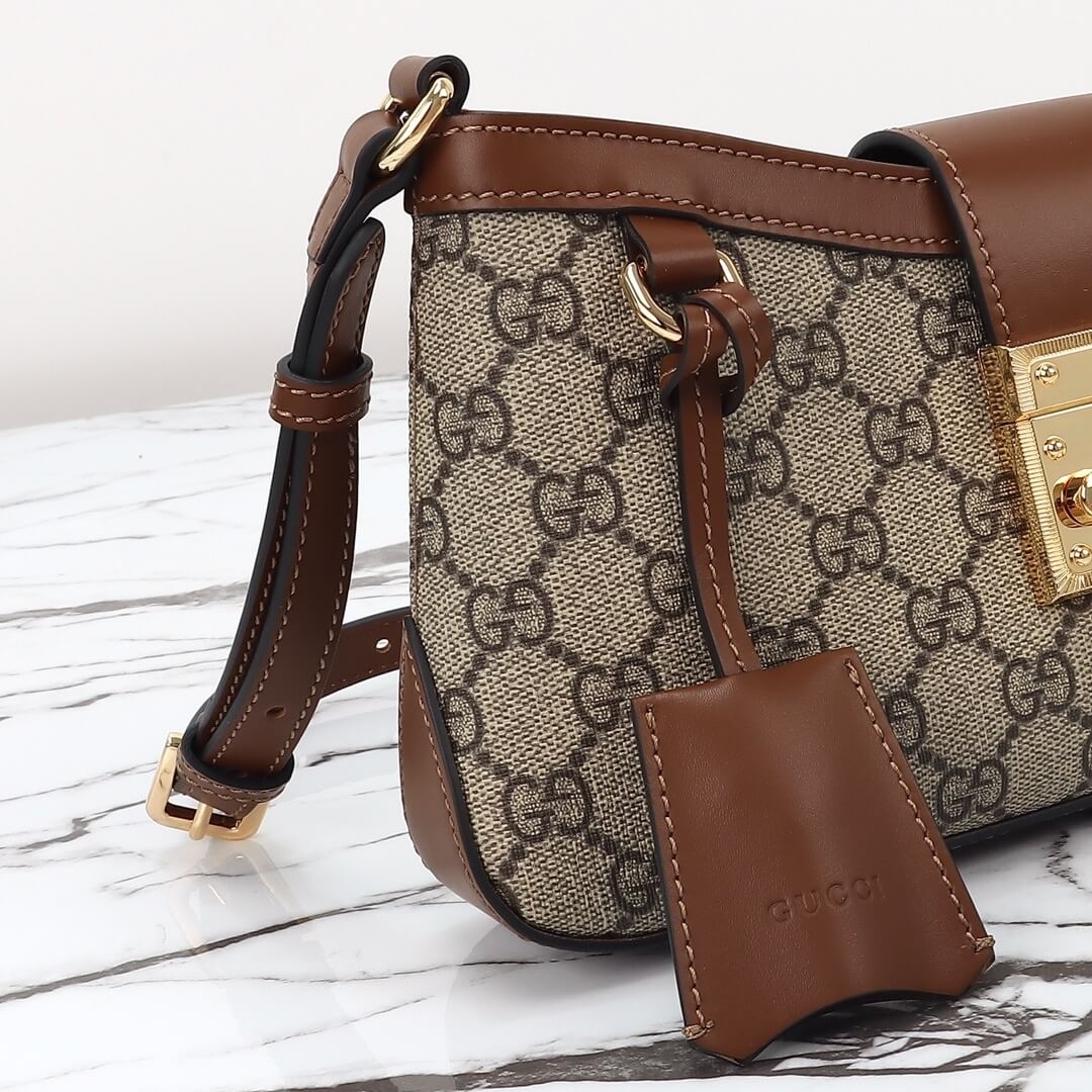 GG PADLOCK SMALL SHOULDER BAG