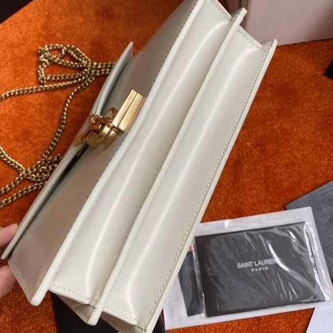 Fake Sa1nt Lau*nt Cassandra Medium Chain Bag White