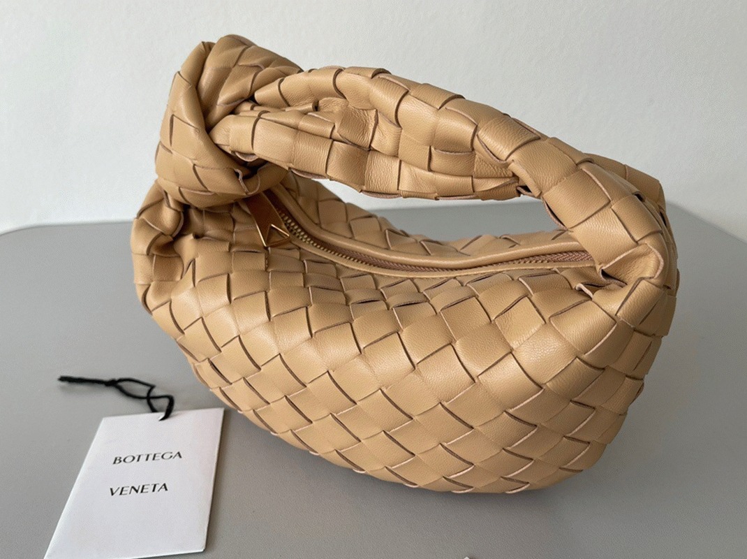 Fake B0tt*ga Ven*ta BV Jodie Mini Bag Almond
