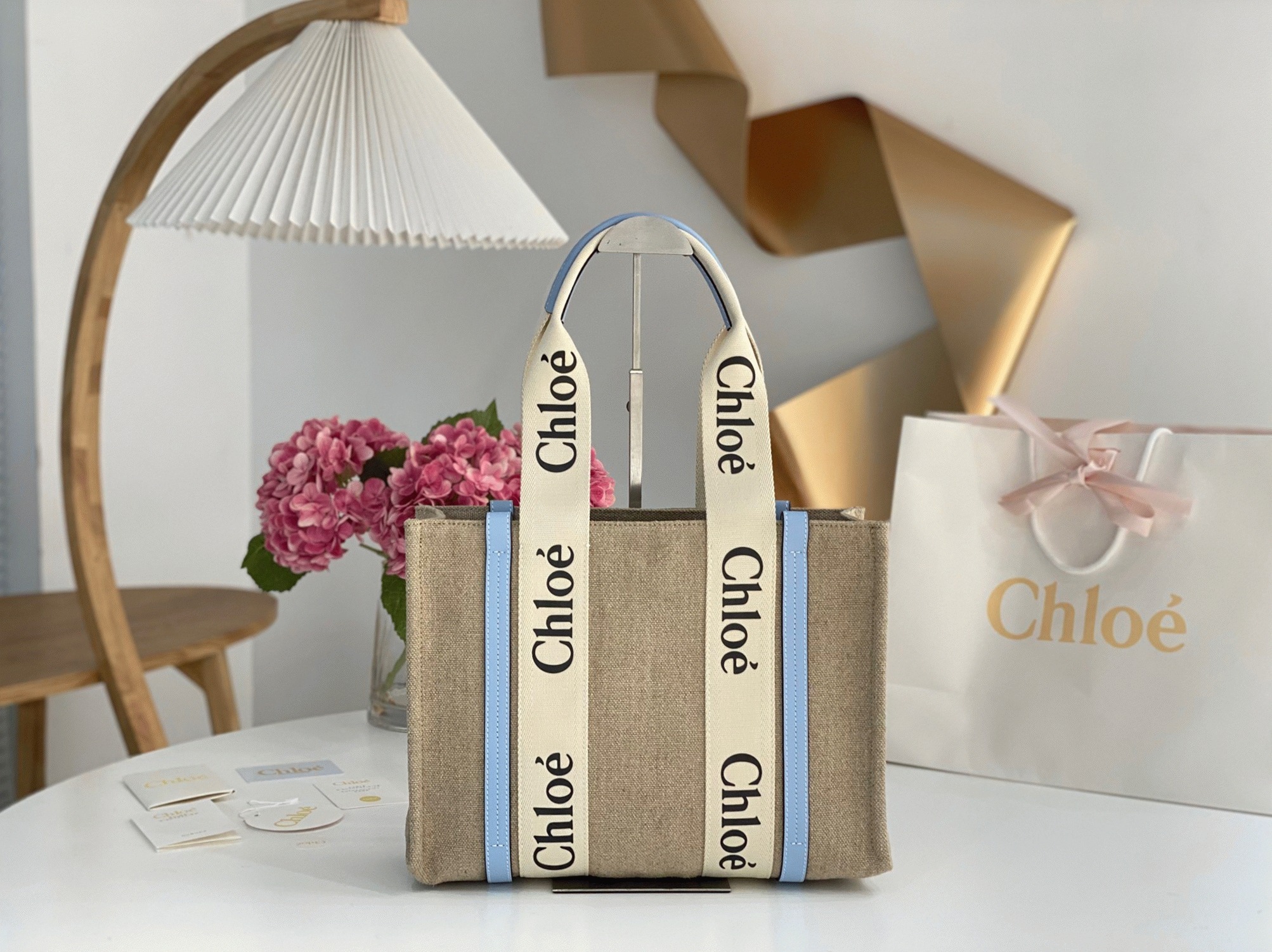 Top Quality Replica Chloe Woody Medium Tote Bag in Linen Canvas with Blue Leather