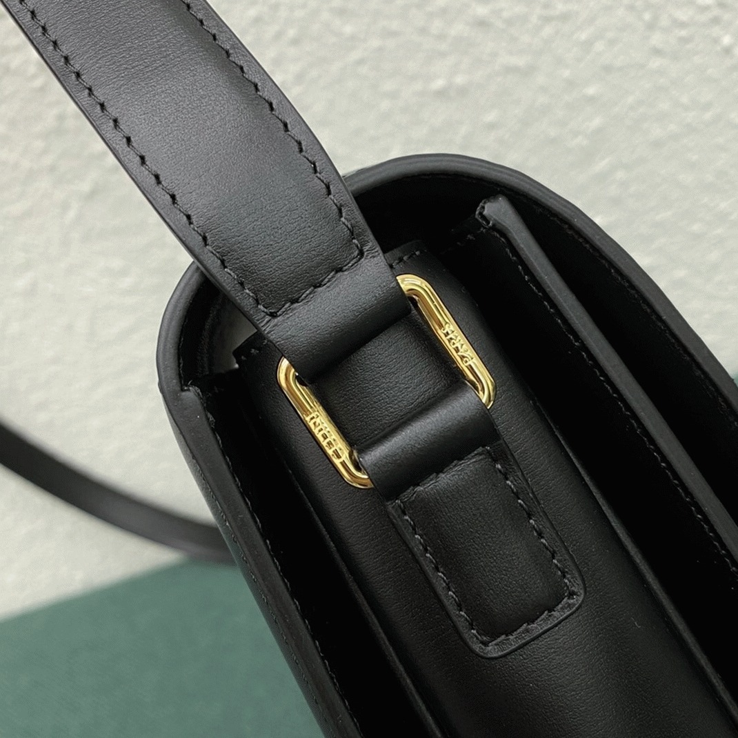 Top Quality Knockoff Ce1i*e Triomphe Large Bag In Black
