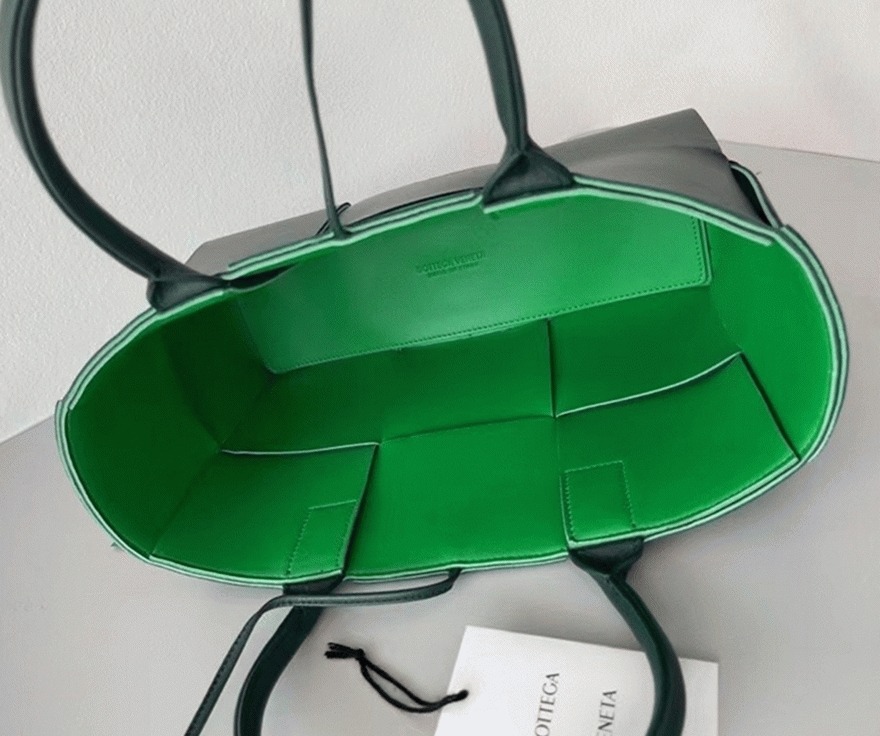 Fake B0tt*ga Ven*ta Arco Small Tote Green