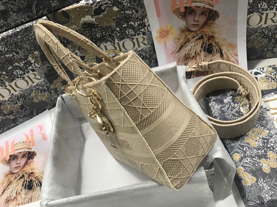 D10r Lady D-Lite Medium Bag Knockoff in Beige Cannage Embroidered Canvas