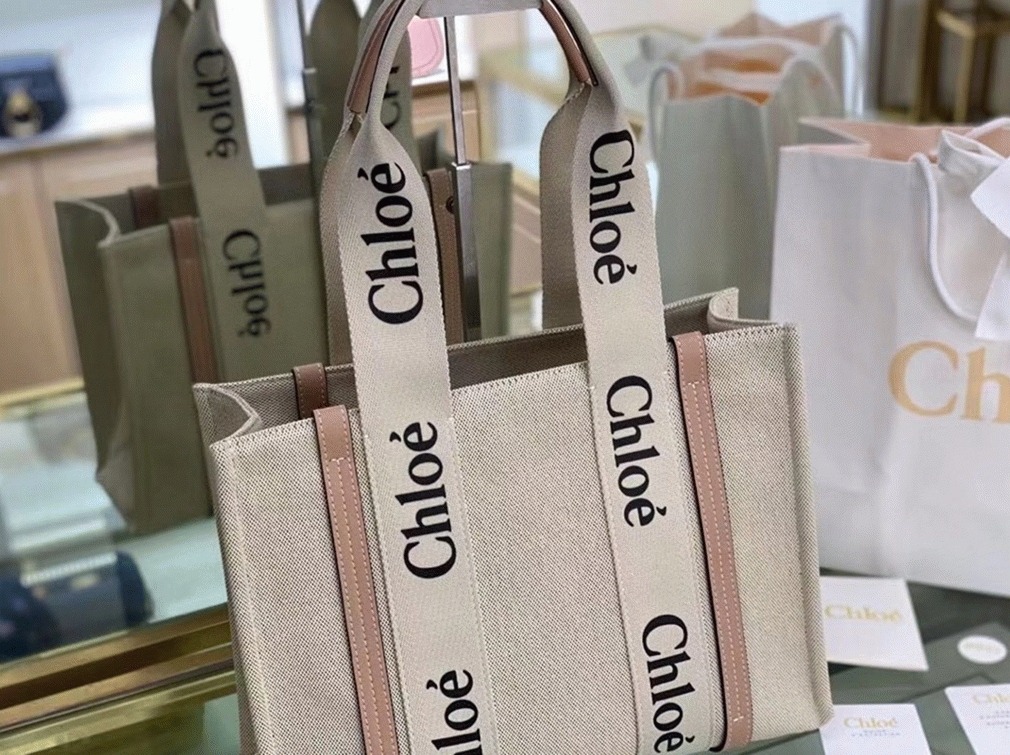 Top Quality Replica Chloe Medium Woody Tote Bag in Canvas with Beige Leather Strips