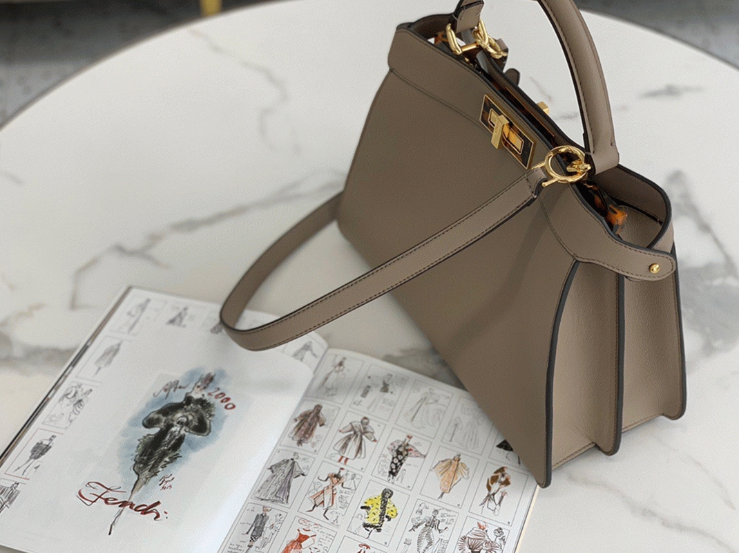 Top Quality Knockoff F**di Peekaboo ISeeU Medium Bag In Grey Calfskin