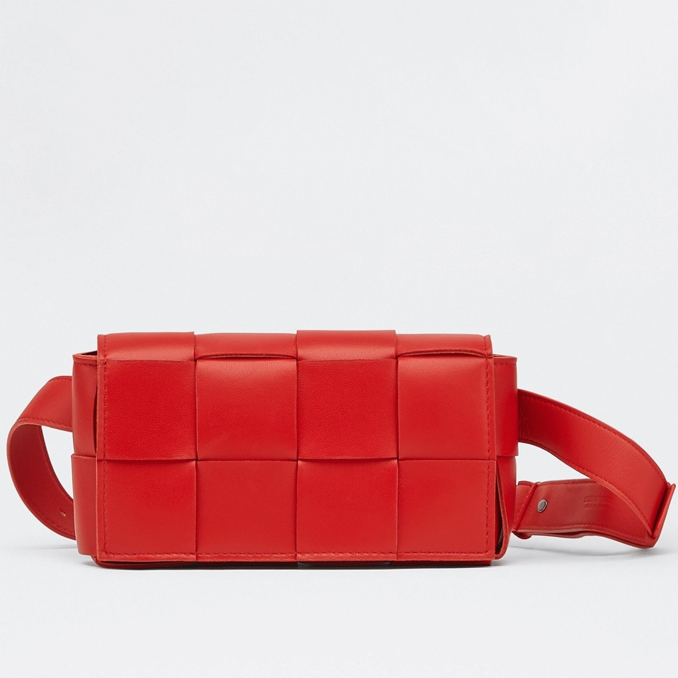 Replica B0tt*ga Ven*ta Cassette Belt Bag Red