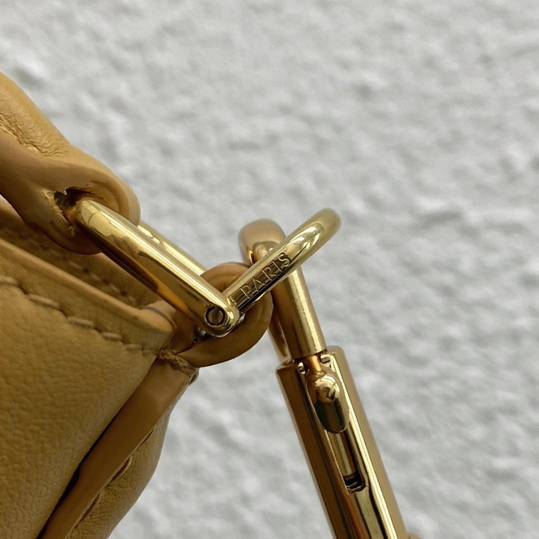 Top Quality Knockoff Ce1i*e Bucket 16 Bag In Yellow Soft Bare Calfskin