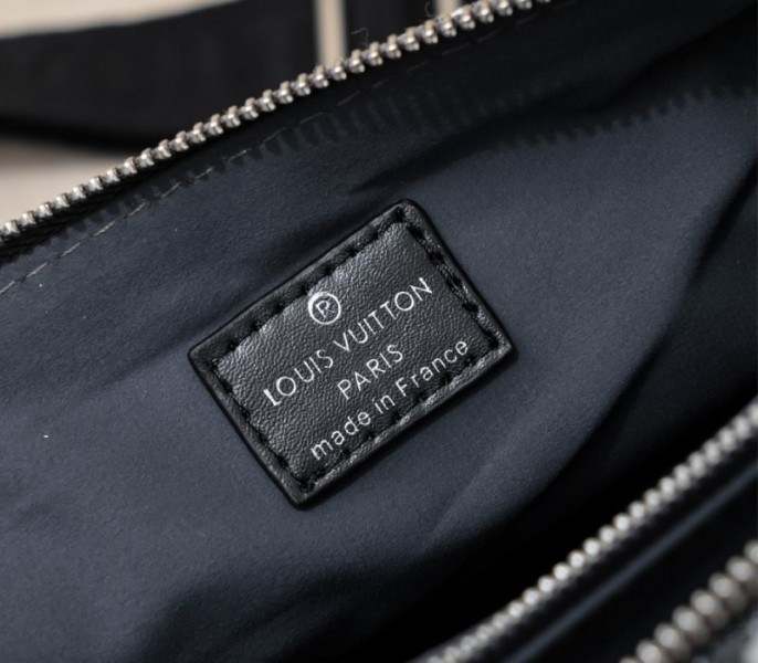 L0vis Vvtt0n Jacquard Denim Coussin PM Bag In Black