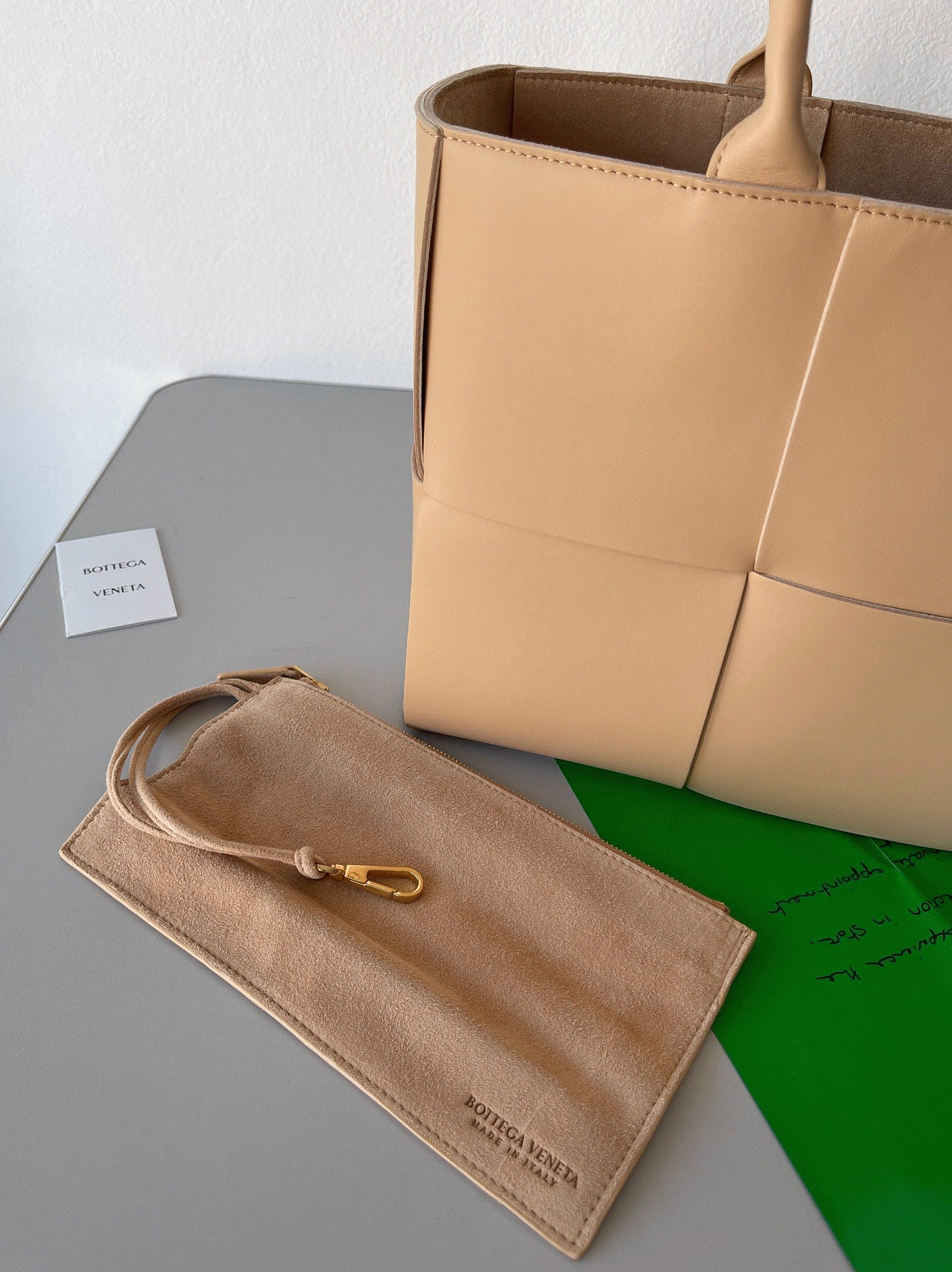 Replica B0tt*ga Ven*ta Arco Medium Tote Beige